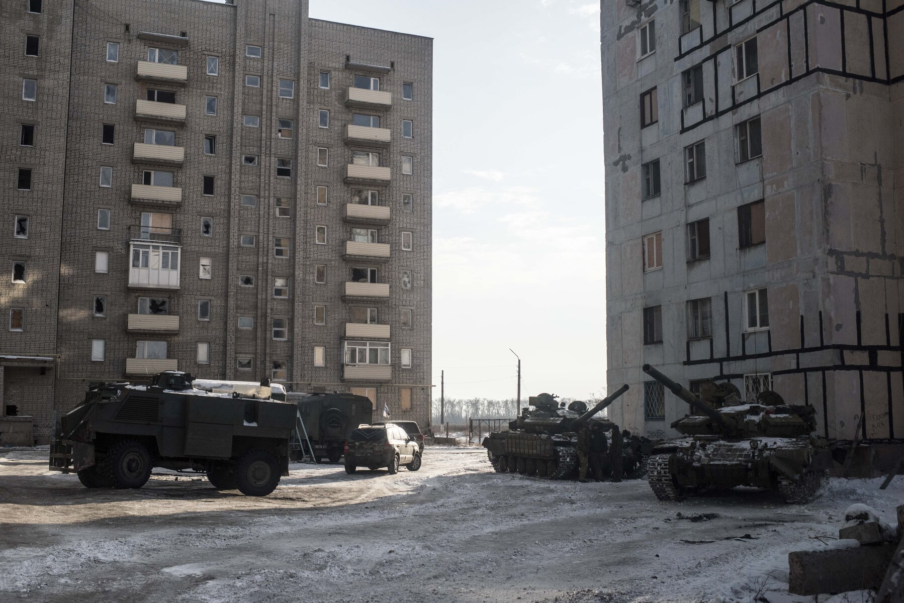 <p>Украинские танки стоят в жилых кварталах Авдеевки.&nbsp;</p>