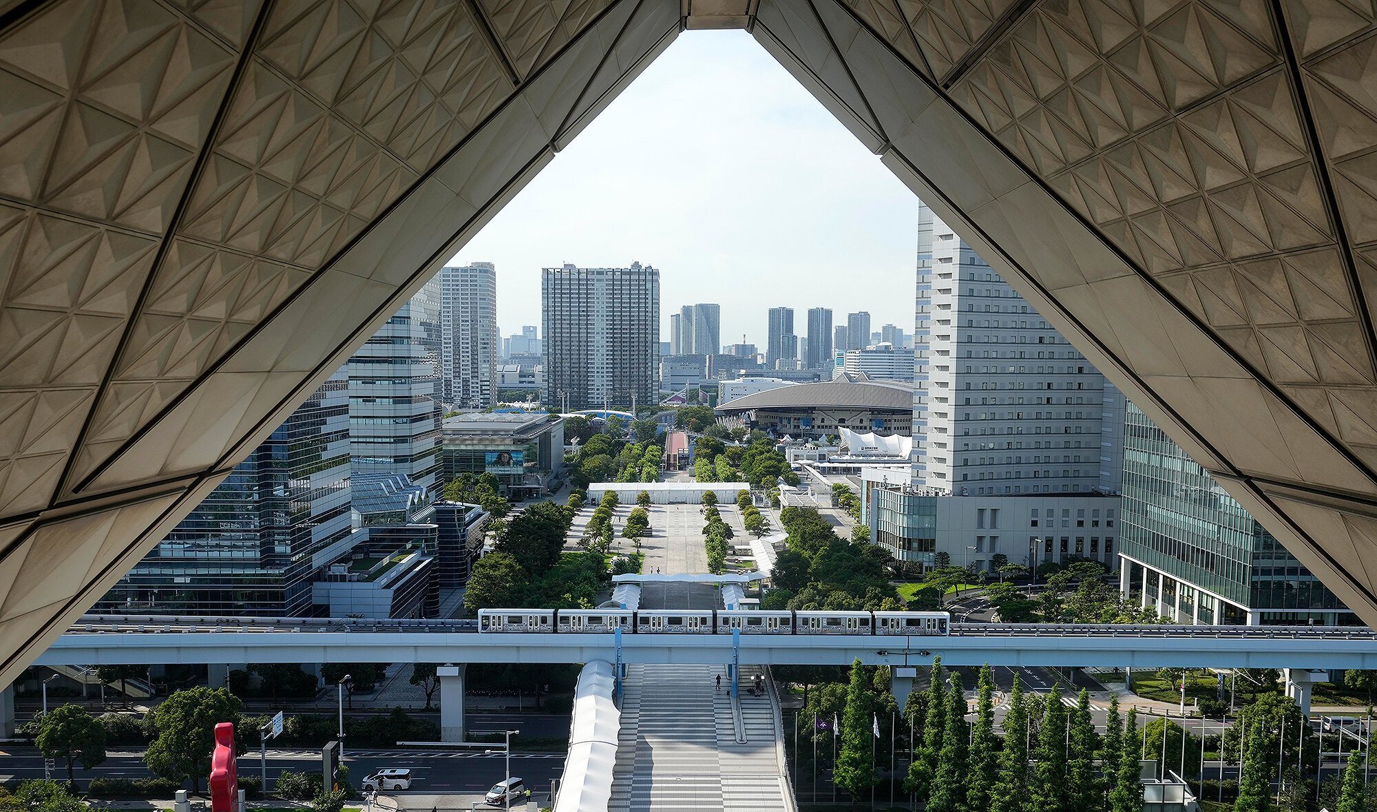 <p>Вид на Токио из главного пресс-центра Олимпийских игр, 20 июля 2021 года</p>